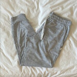 Vuori Performance Joggers Light Heather Grey Camo